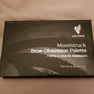 Powerful Brow pallette